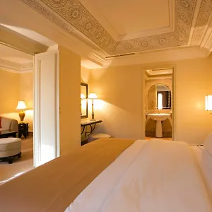 Hotel Nassim